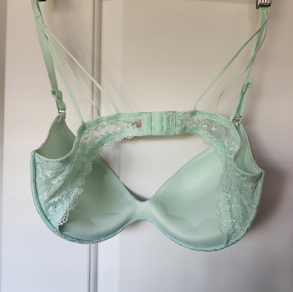 La Senza Push Up Bras and Lingerie - Picture 4 of 9